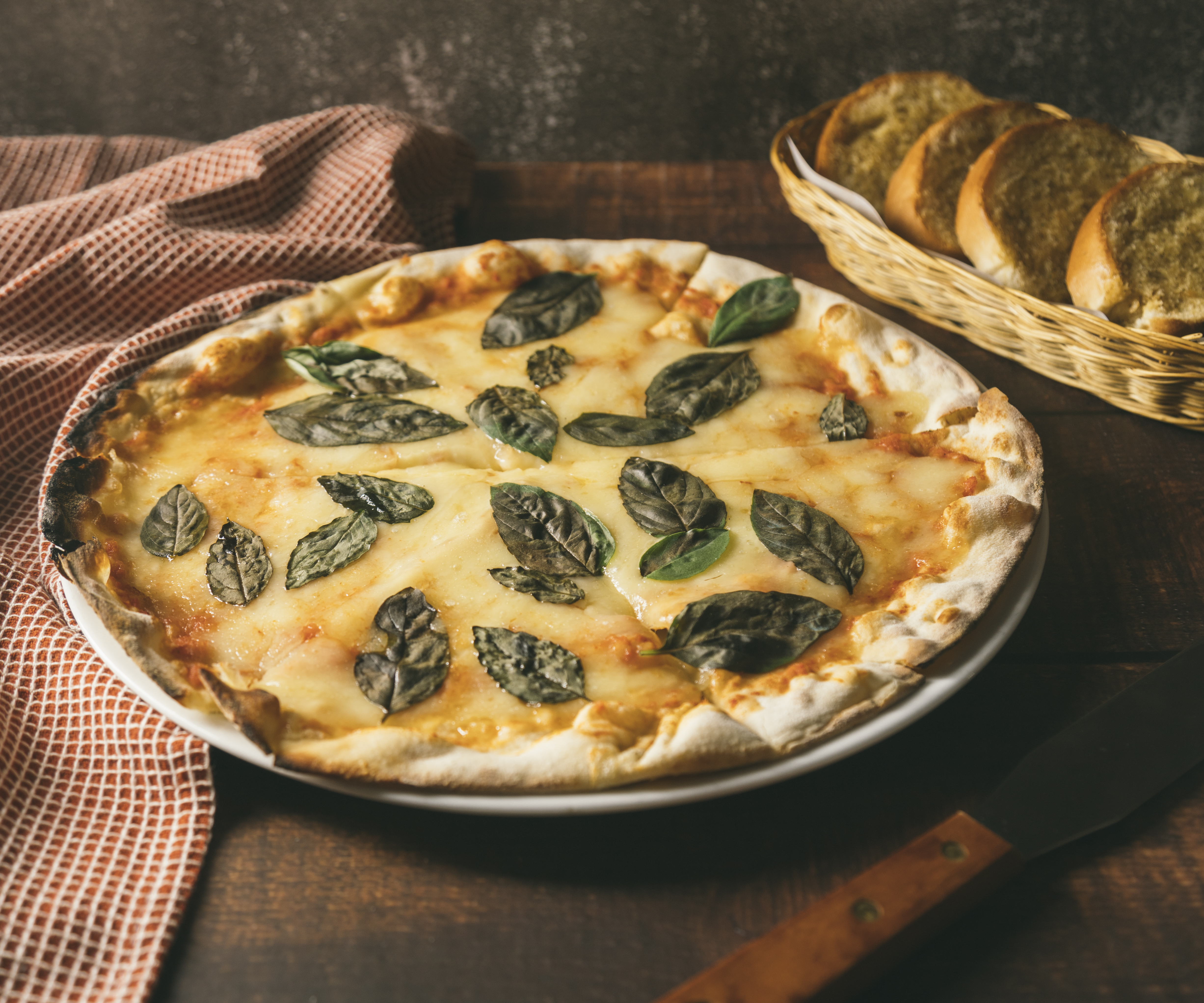 Pizza Rossa Vegetariana Margherita