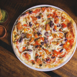 Pizza Rossa Vegetariana Olivia